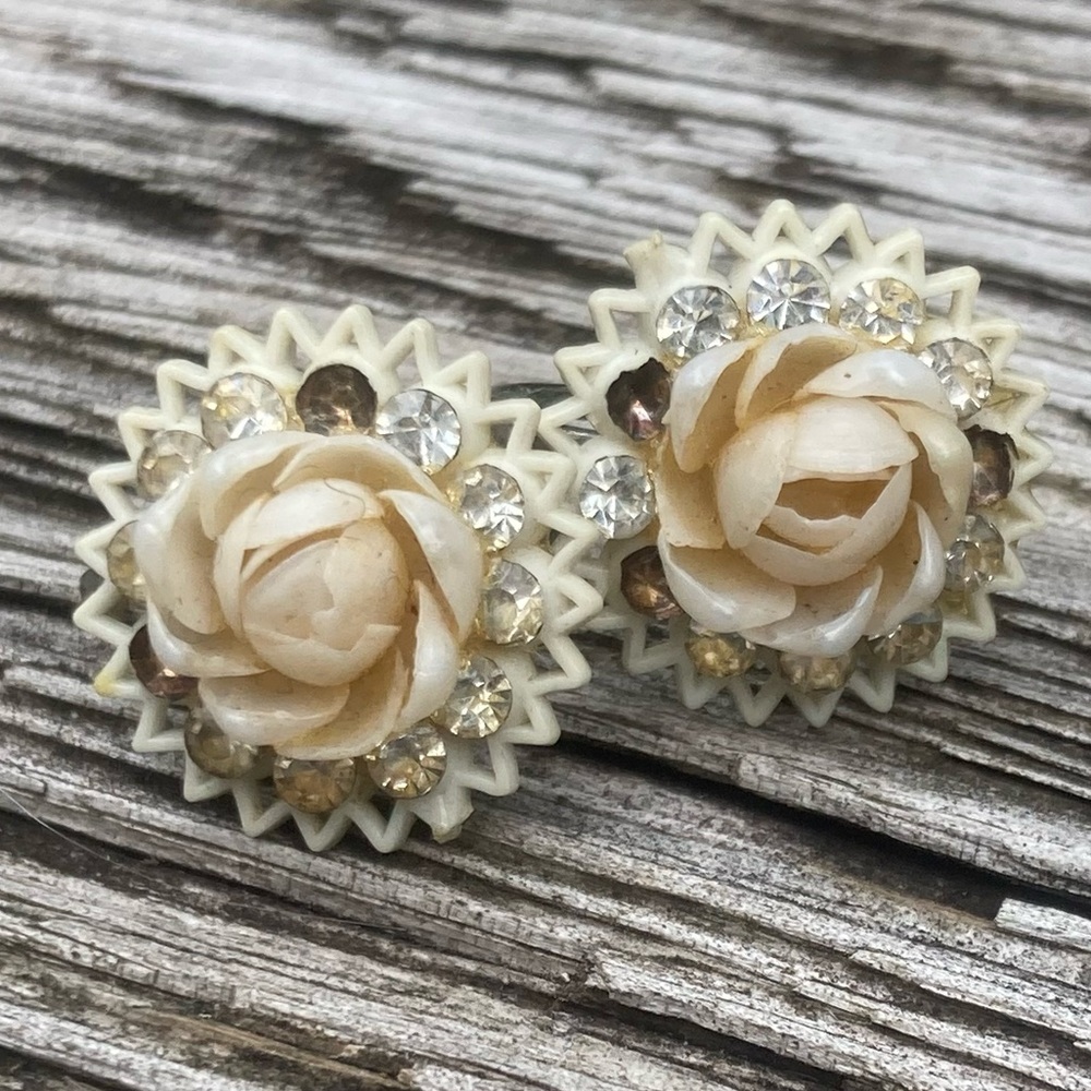 Vintage Celluloid Tiny Shells Rhinestone Screwbac… - image 2